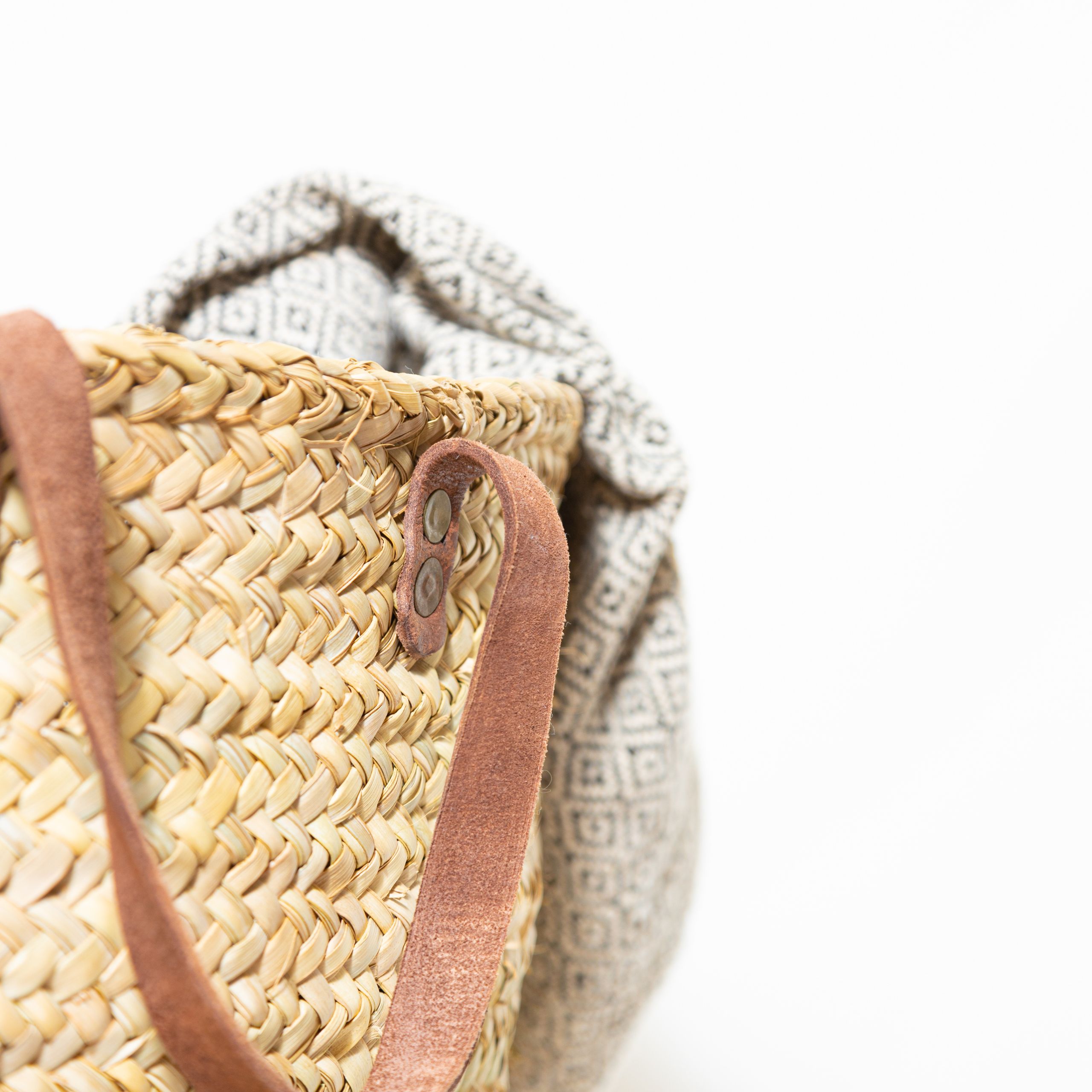 PANIER DE RANGEMENT MAROCAIN PAILLE ET ANSE EN CUIR 45CM – Image 3