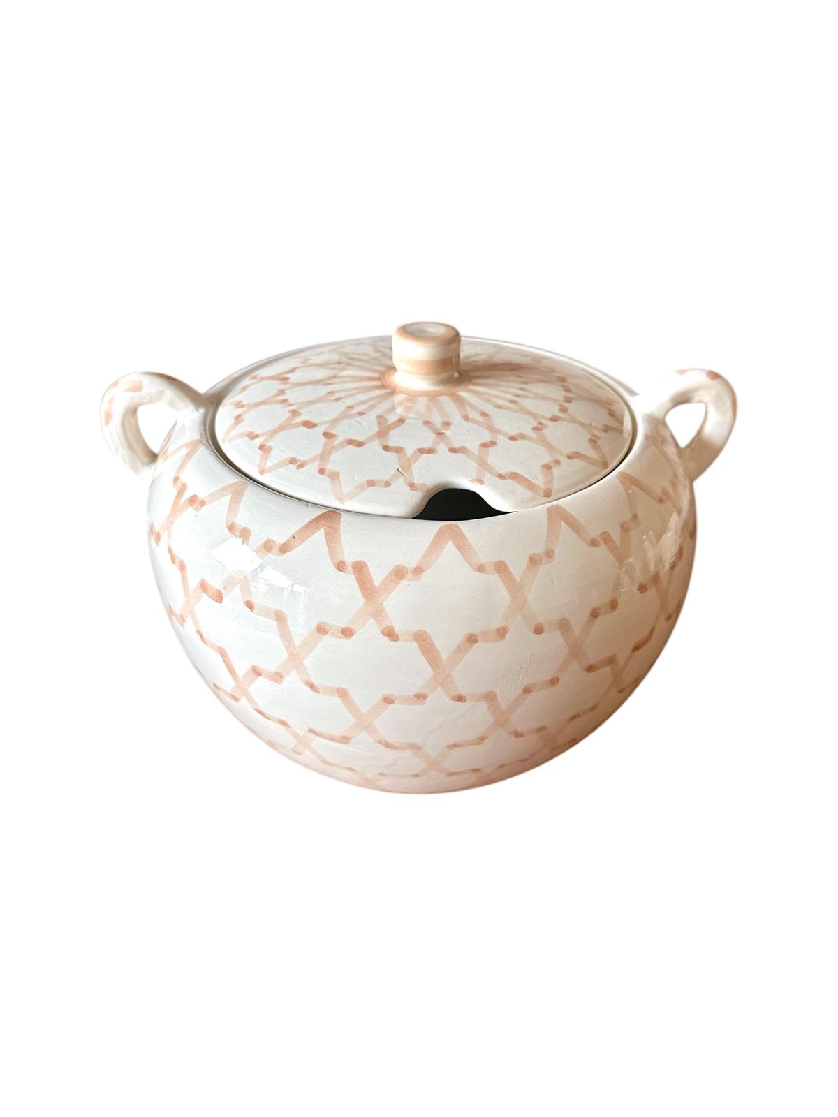 SOUPIÈRE BLANCHE À MOTIFS BEIGE EN CÉRAMIQUE – Image 2