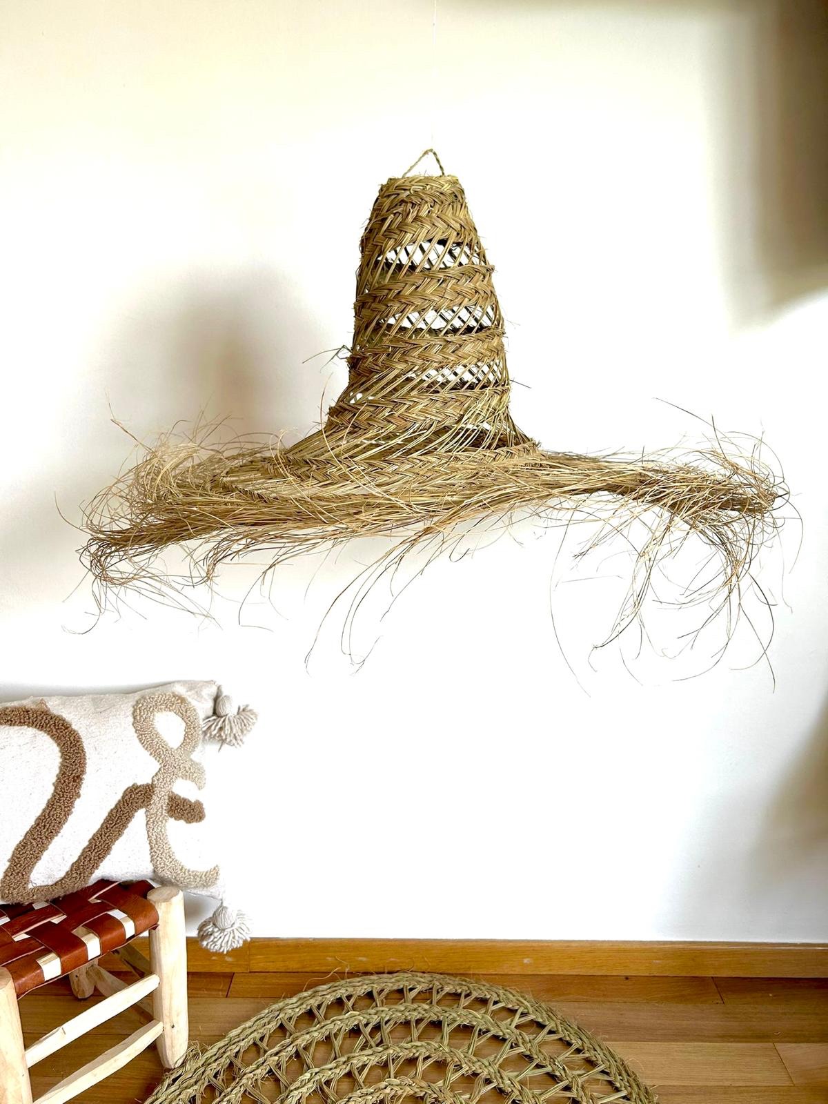 SUSPENSION EN DOUM CHAPEAU AJOURÉ MODÈLE SEFROU