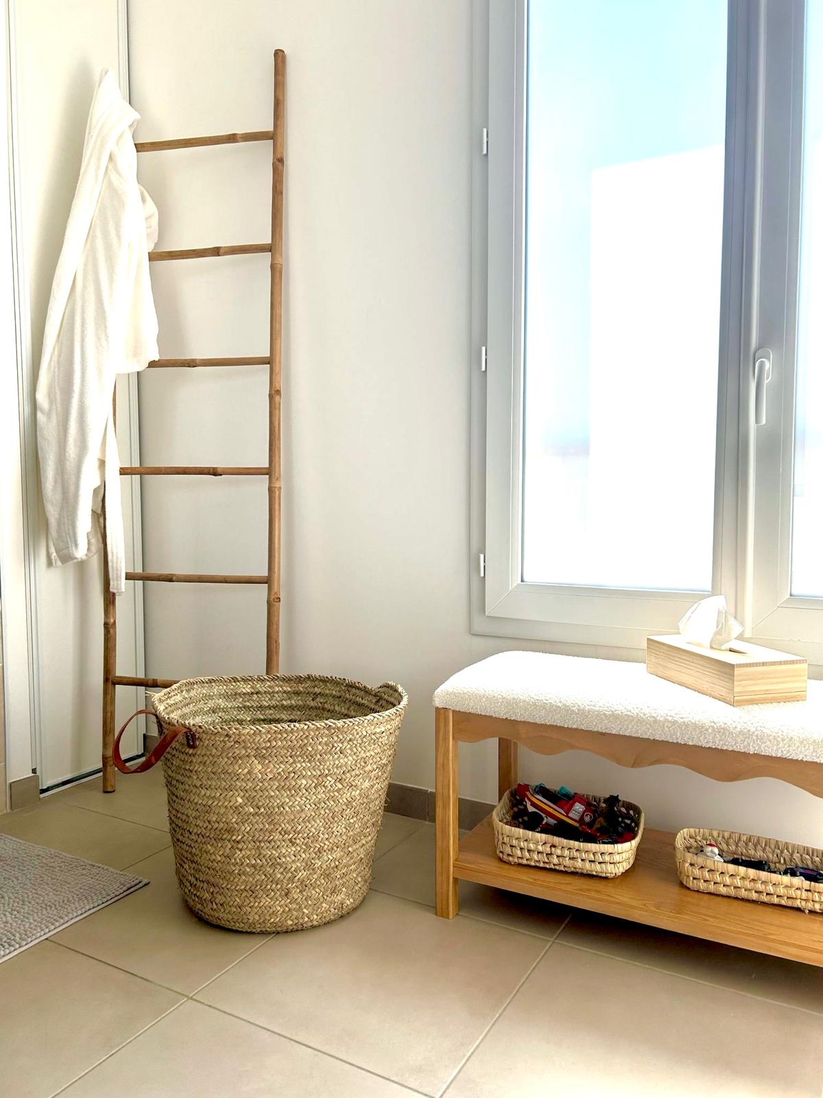 PANIER DE RANGEMENT MAROCAIN PAILLE ET ANSE EN CUIR 45CM