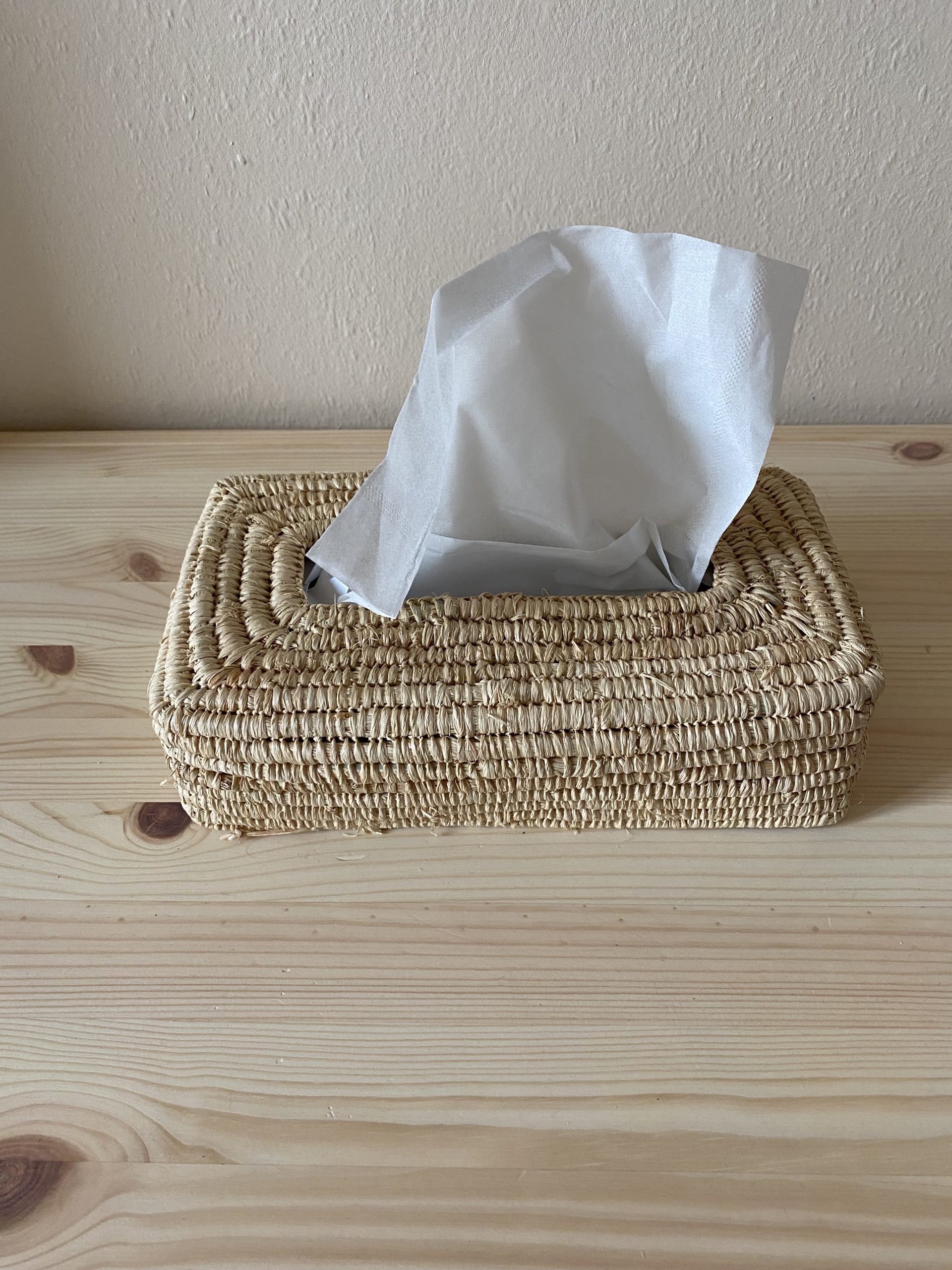 BOÎTE À MOUCHOIRS EN RAPHIA MODÈLE AKLIM – Image 4