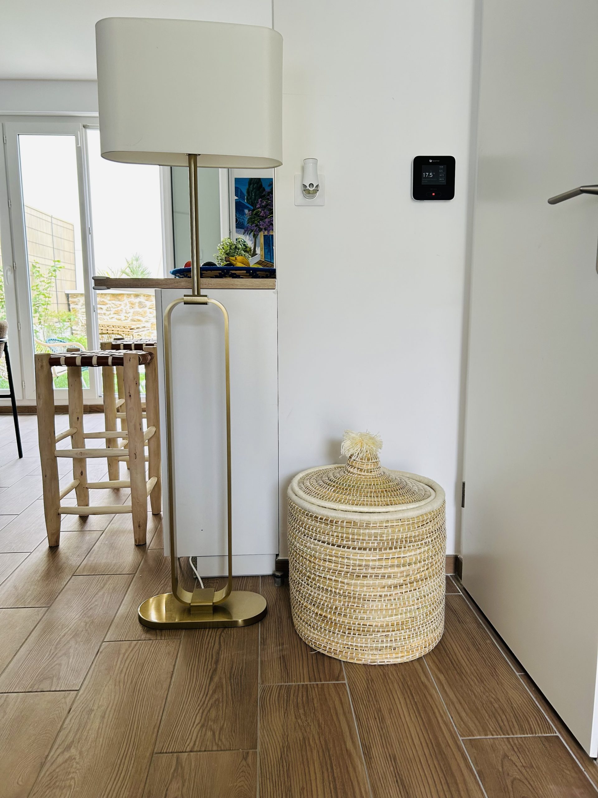 PANIER DE RANGEMENT MAROCAIN PAILLE ET LAINE BLANC RONDE 40CM