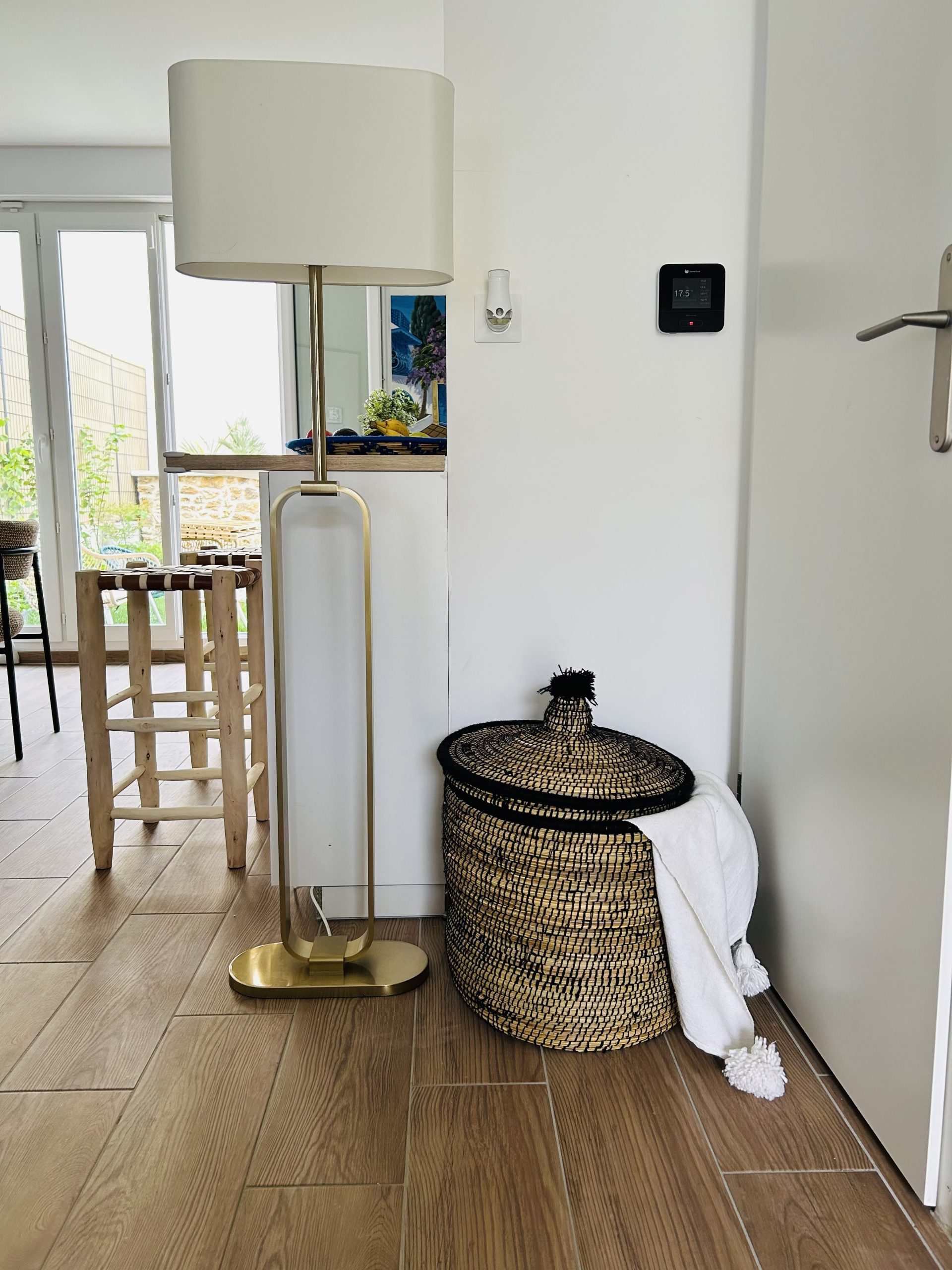 PANIER DE RANGEMENT MAROCAIN PAILLE ET LAINE NOIR RONDE 40CM