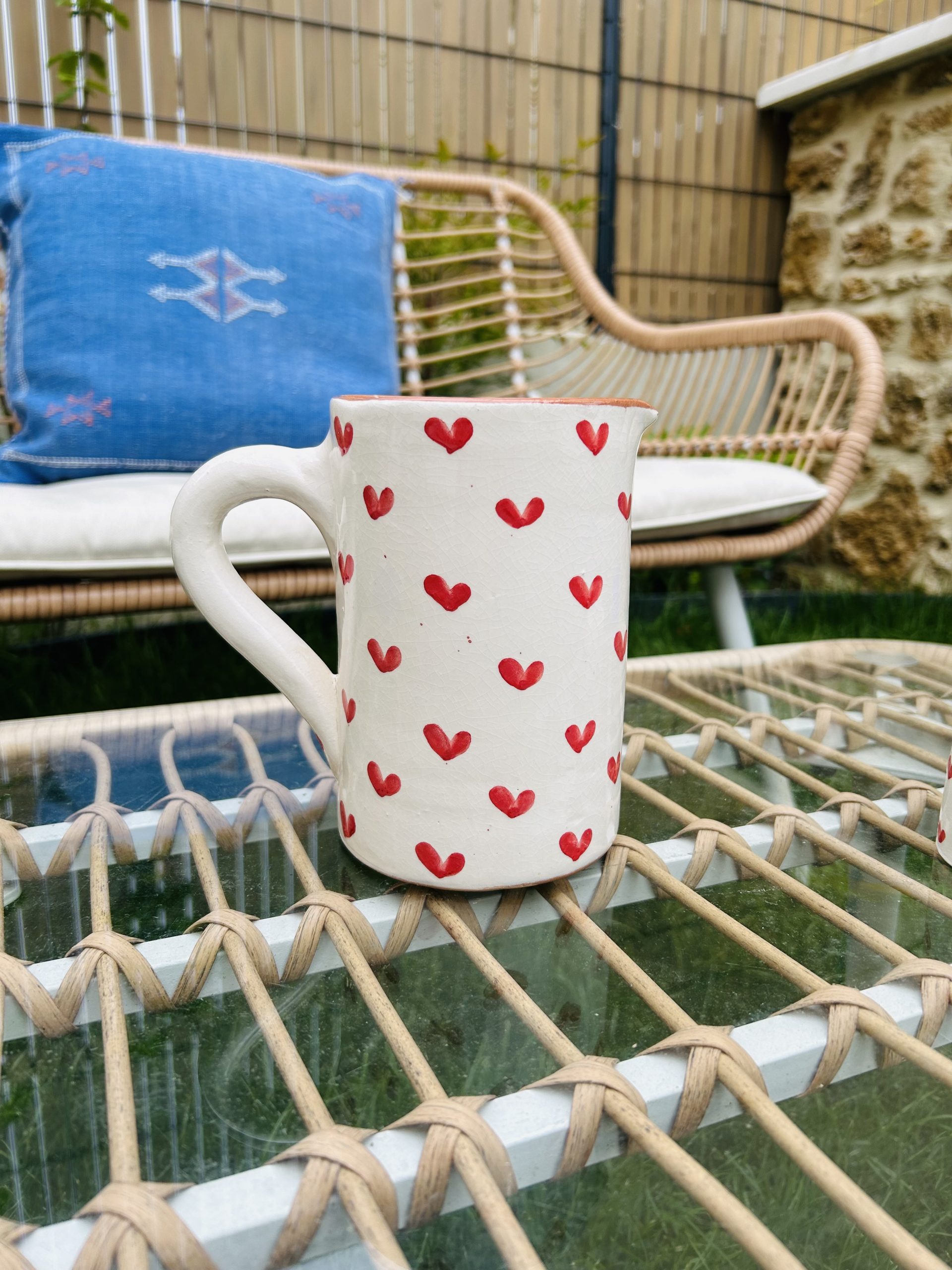 CRUCHE CARAFE PICHET BLANC ET CŒUR ROUGE