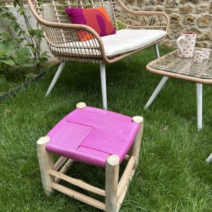 TABOURET EN FIL ROSE ET BOIS NATUREL 30x30CM