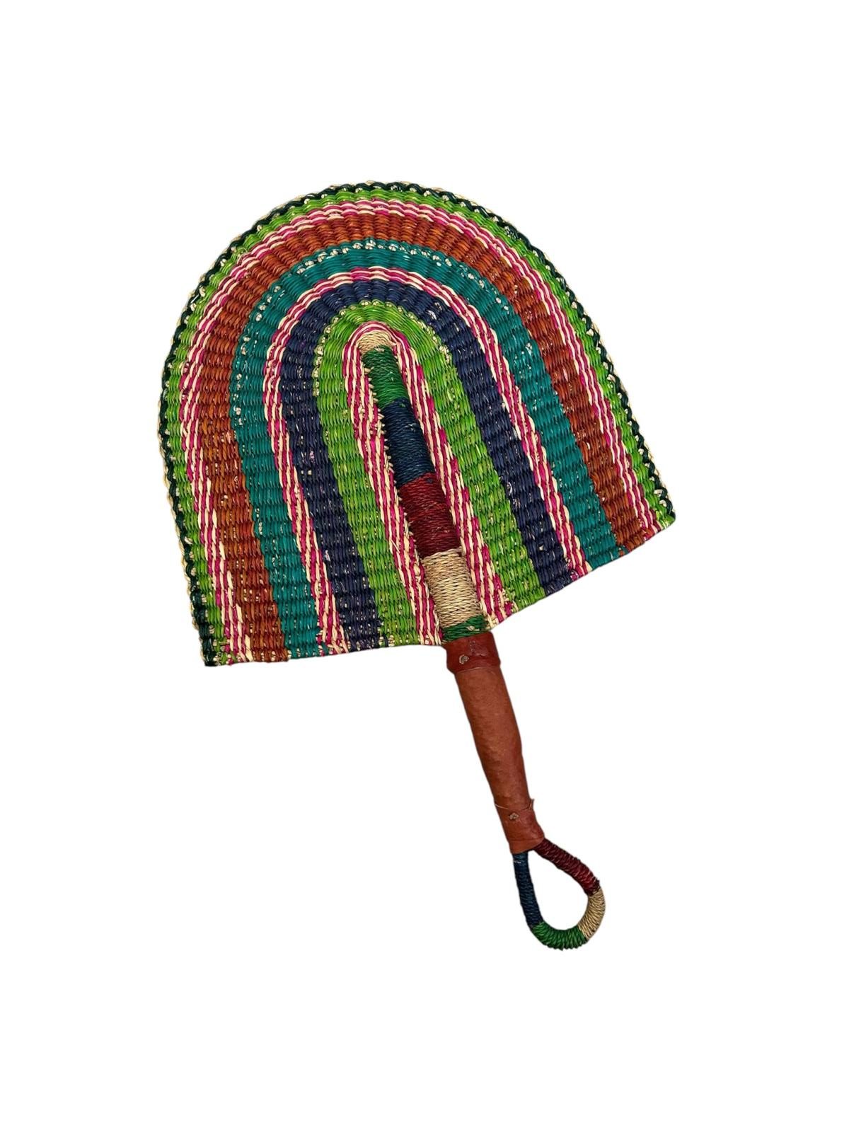 ÉVENTAIL TRESSÉ BOLGA AFRICAIN MURAL EN HERBIER MULTICOULEUR MODÈLE BOGATENGA GHANA #02