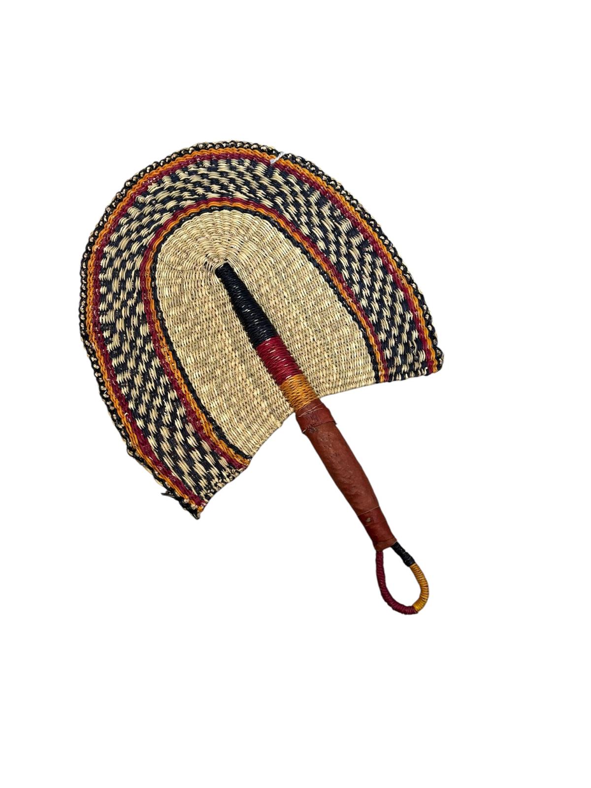 ÉVENTAIL TRESSÉ BOLGA AFRICAIN MURAL EN HERBIER MULTICOULEUR MODÈLE BOGATENGA GHANA #10