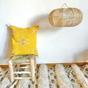 SUSPENSION MAROCAINE EN DENTELLE DE RAPHIA RONDE APLATI