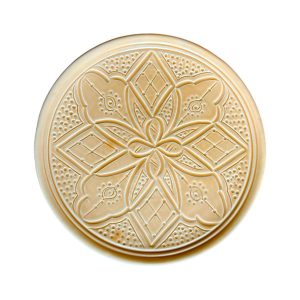 ASSIETTE À EMPREINTES BEIGE MAROCAINE 25CM FAIT MAIN