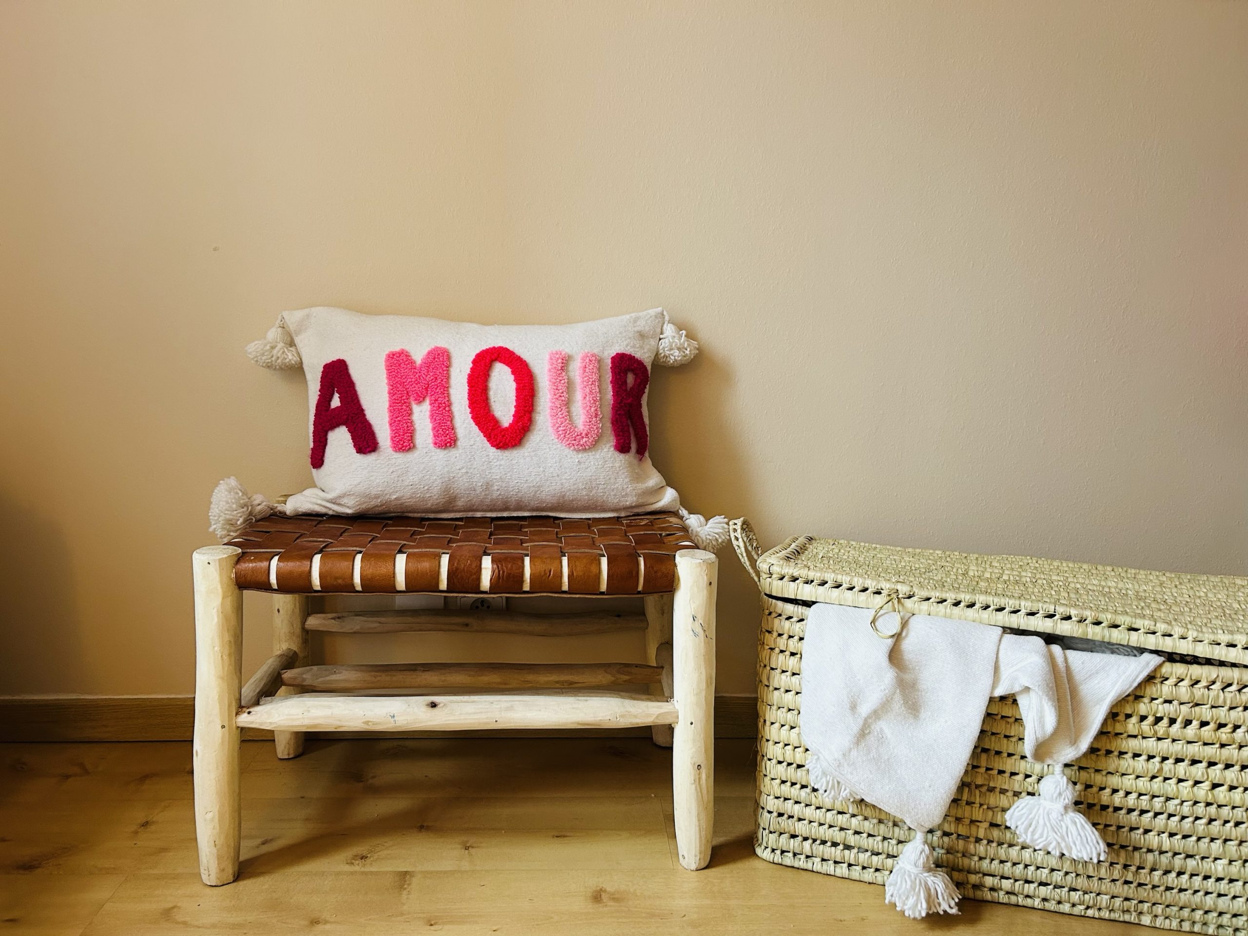 HOUSSE DE COUSSIN MAROCAIN 60x40 EN COTON « AMOUR »