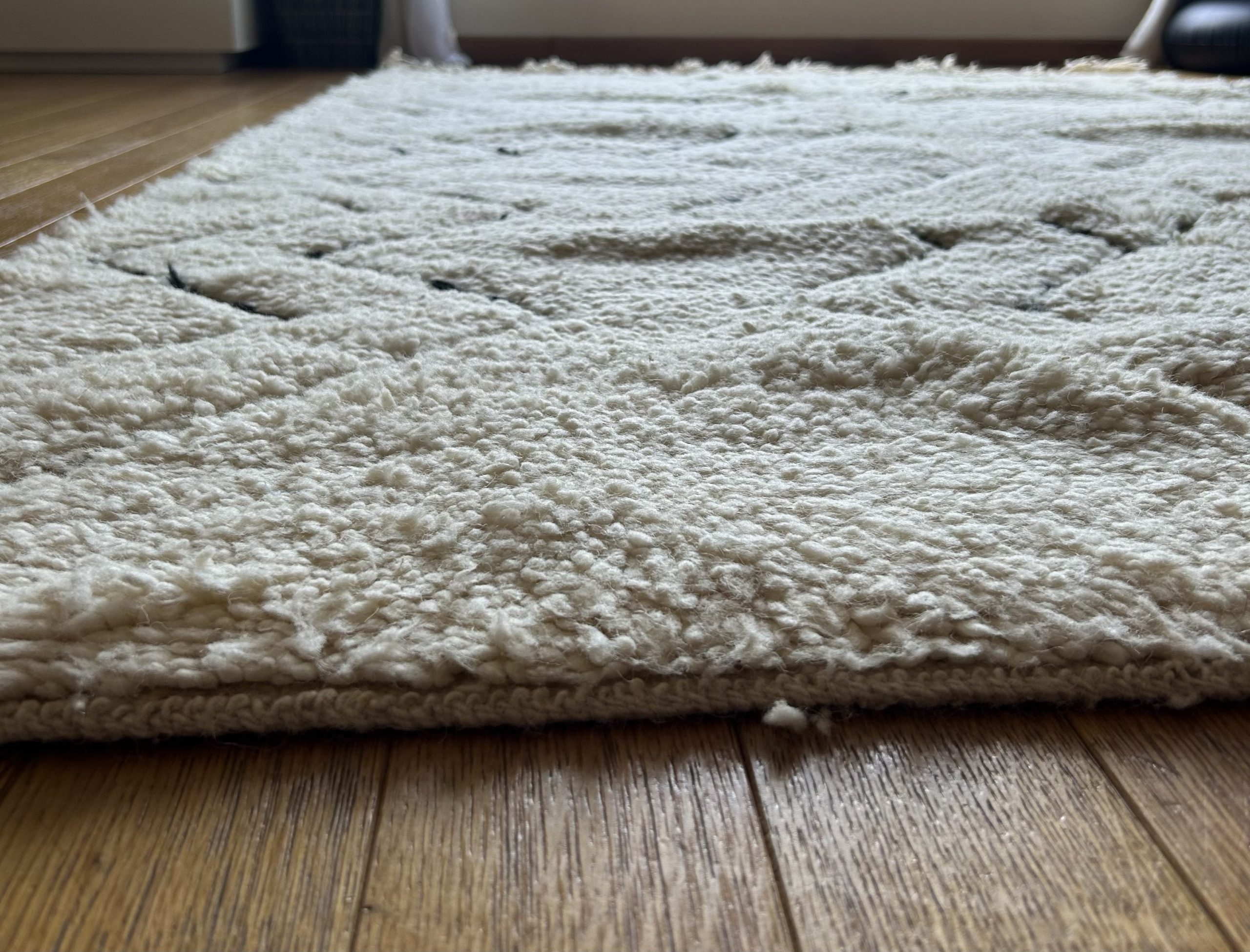 TAPIS BERBÈRE BÉNI OUARAIN EN LAINE SUPÉRIEURE BLANC RAYÉ NOIR 210x158 #151 – Image 4