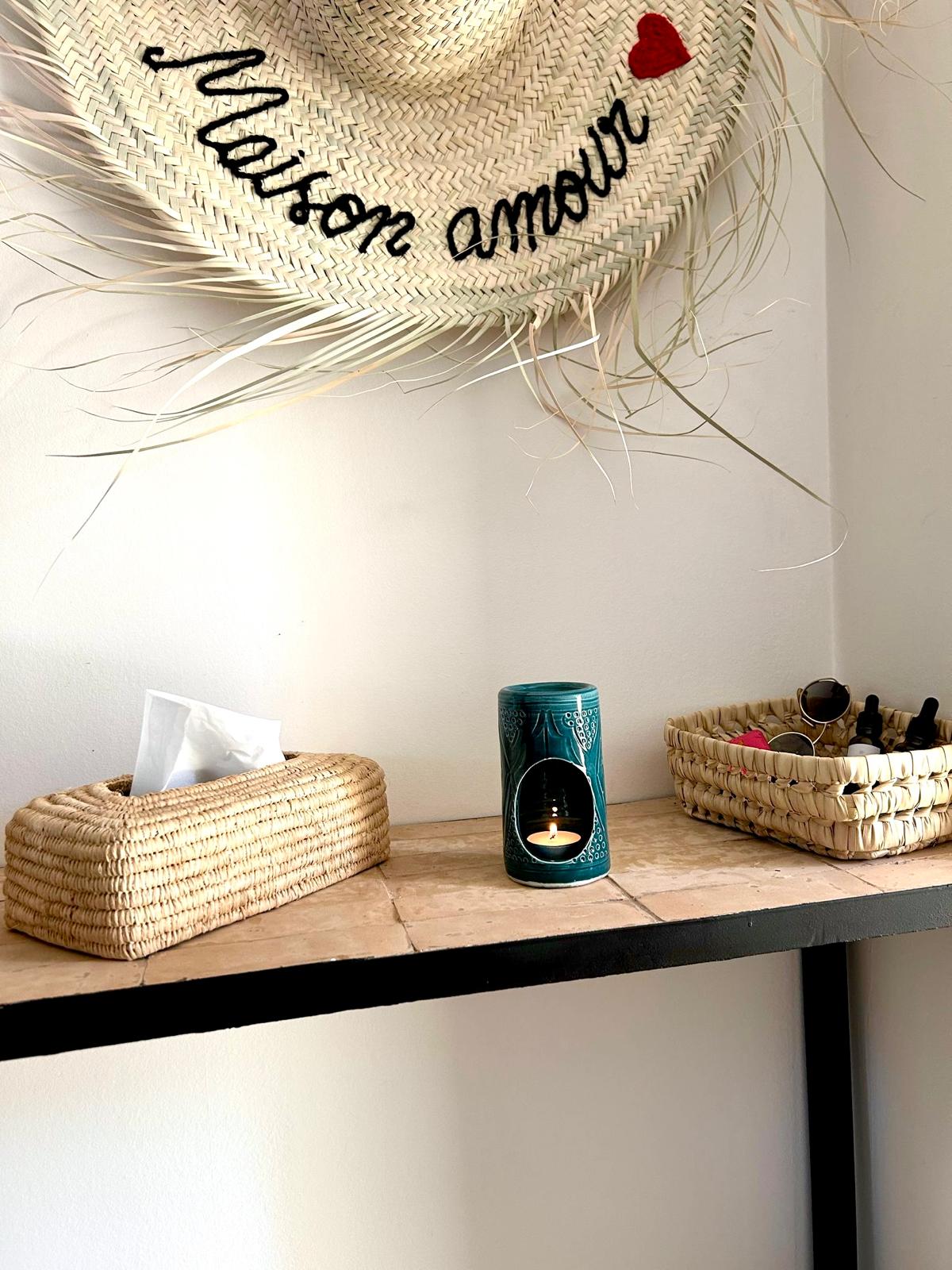 Coffret cadeau senteur d’intérieur - Brûle parfum, Huile à brûler et Bougie – Image 7