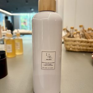SHAMPOING ULTRA NOURRISSANT À LA KÉRATINE SANS PARABEN ET SANS SULFATE