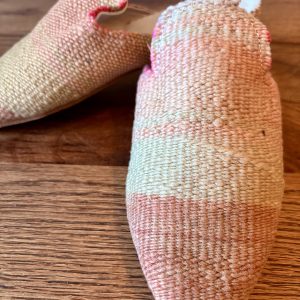 Babouche marocaine en laine coloré avec semelle en cuir - Orange Rose