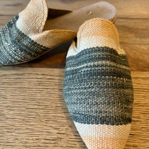 Babouche marocaine en laine coloré avec semelle en cuir - Orange Noir