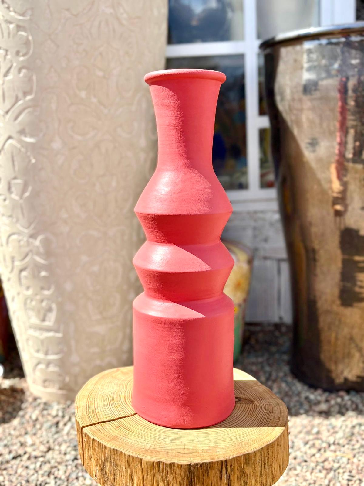 GRAND VASE FAIT MAIN ROSE