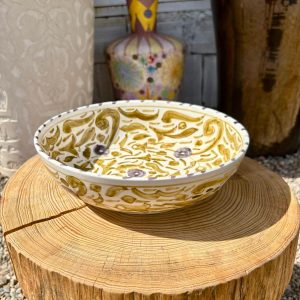 PLAT SALADIER ROND BLANC DESSIN OCRE ET VIOLET FAIT MAIN