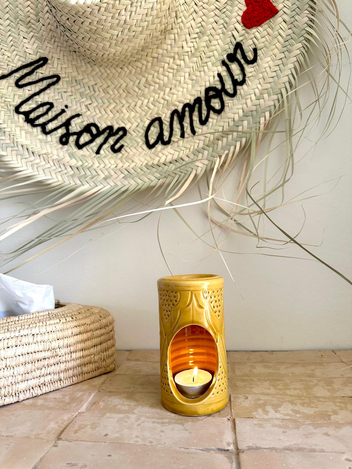 Coffret cadeau senteur d’intérieur - Brûle parfum, Huile à brûler et Bougie – Image 8