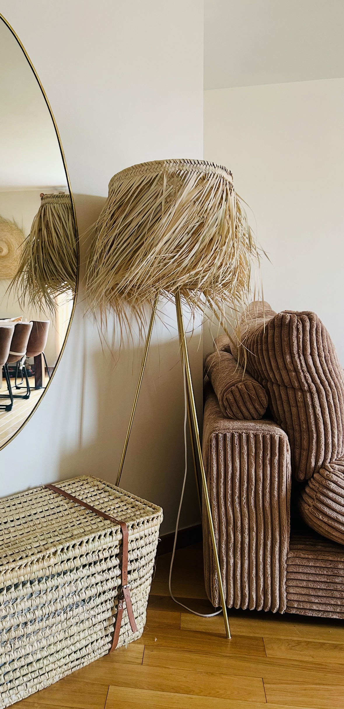 ABAT JOUR EN FIBRE NATURELLE À CHEVEUX FAIT MAIN – Image 4