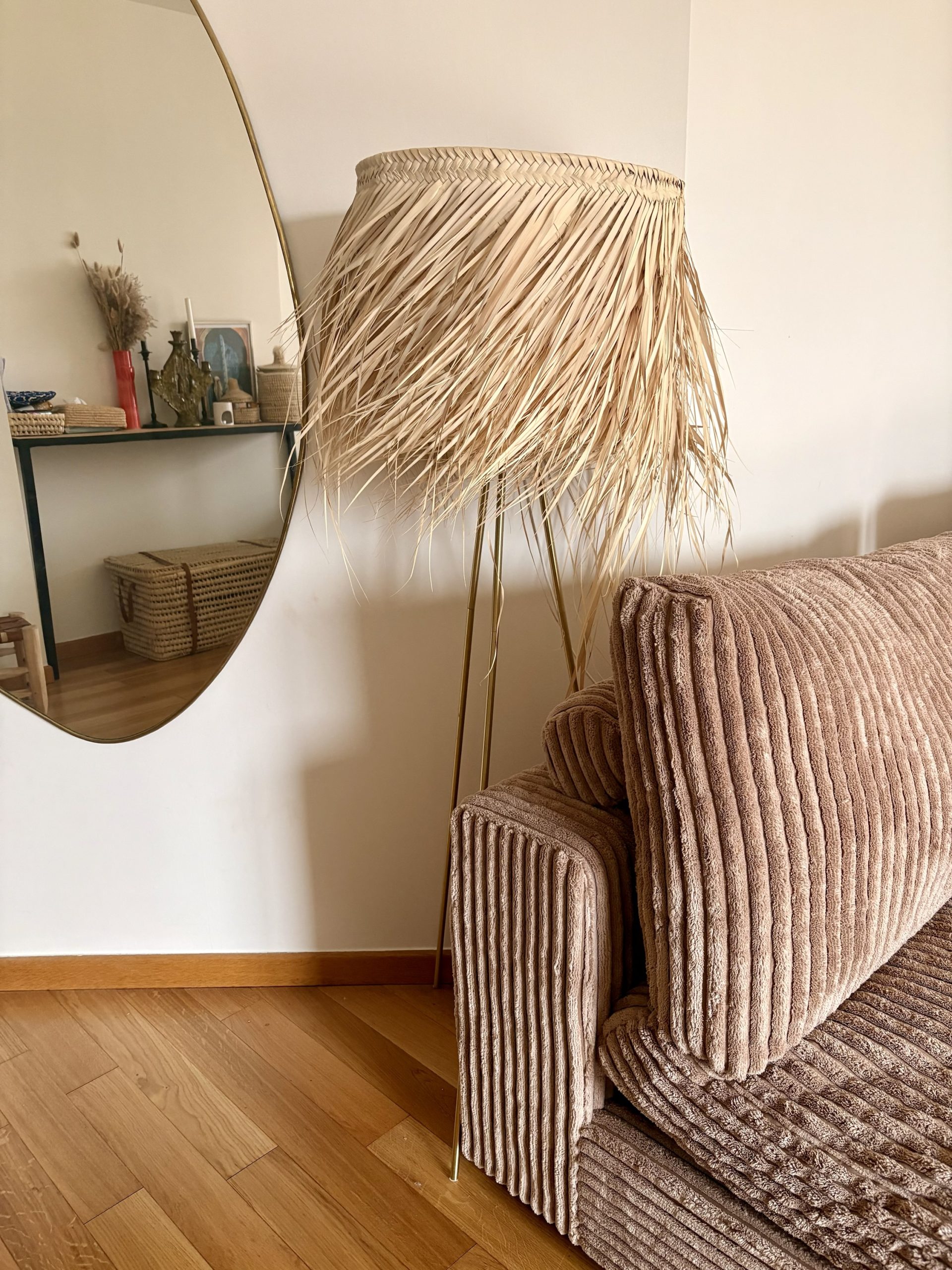 ABAT JOUR EN FIBRE NATURELLE À CHEVEUX FAIT MAIN – Image 2