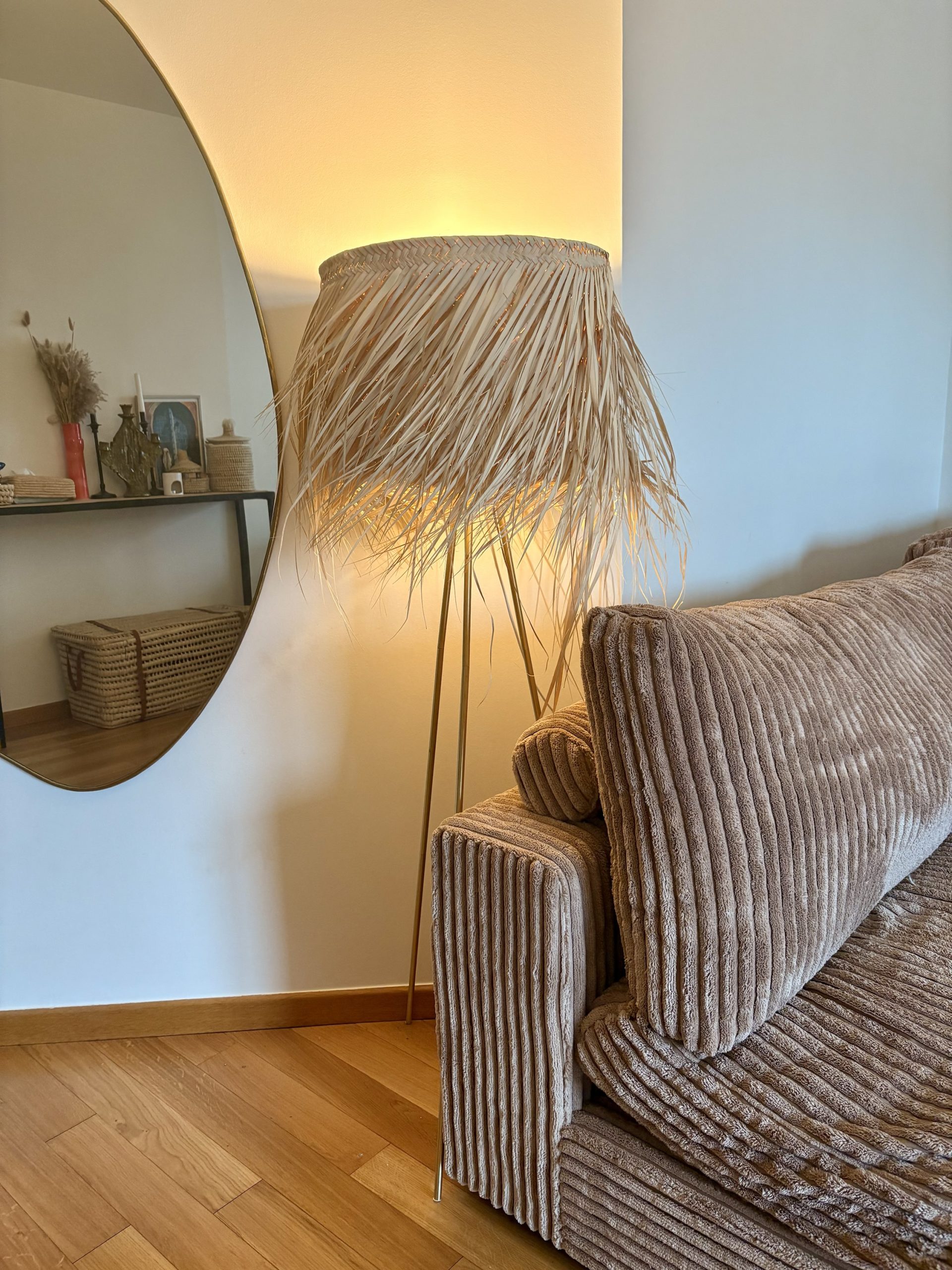 ABAT JOUR EN FIBRE NATURELLE À CHEVEUX FAIT MAIN – Image 3