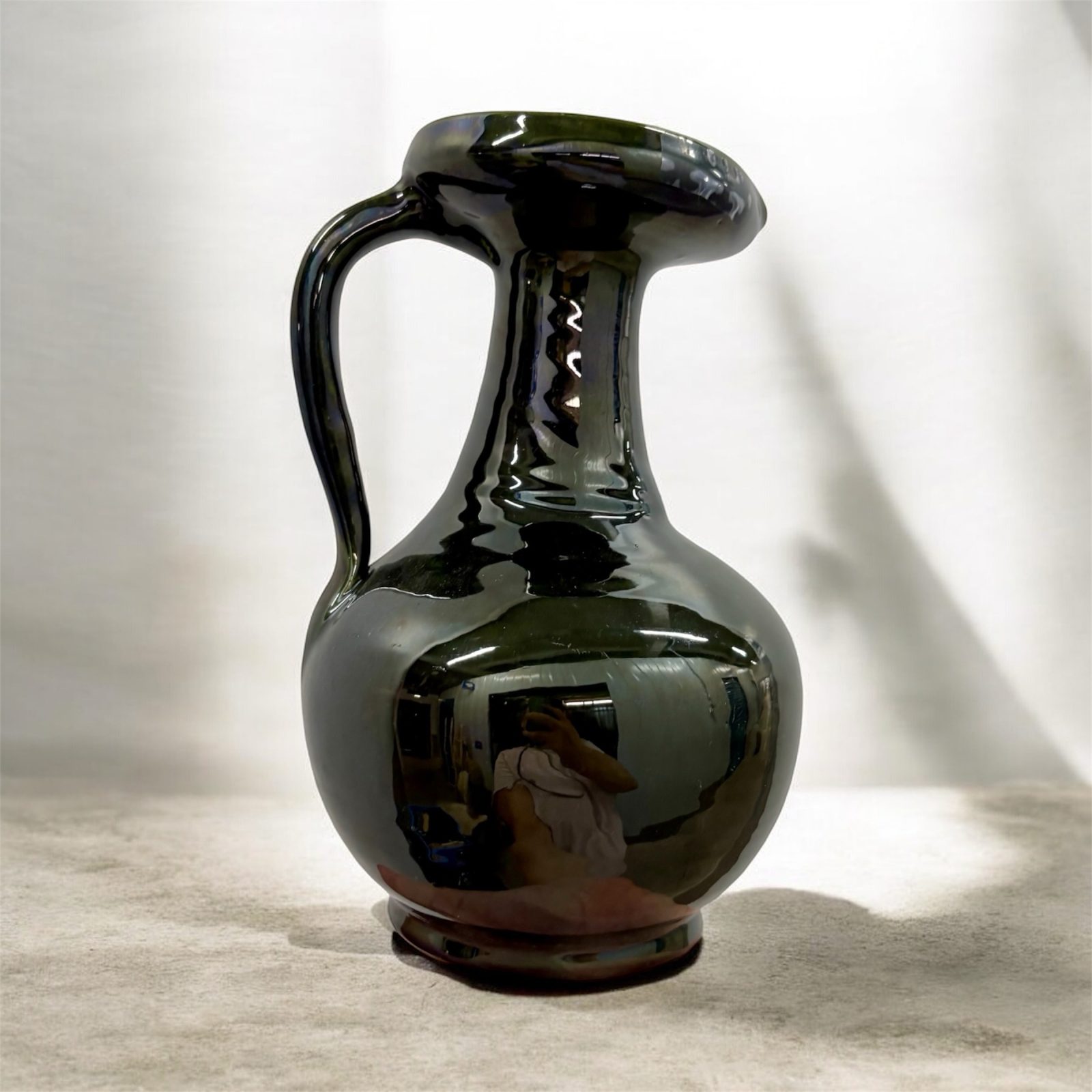 CARAFE VERTE FONCÉ FAIT MAIN