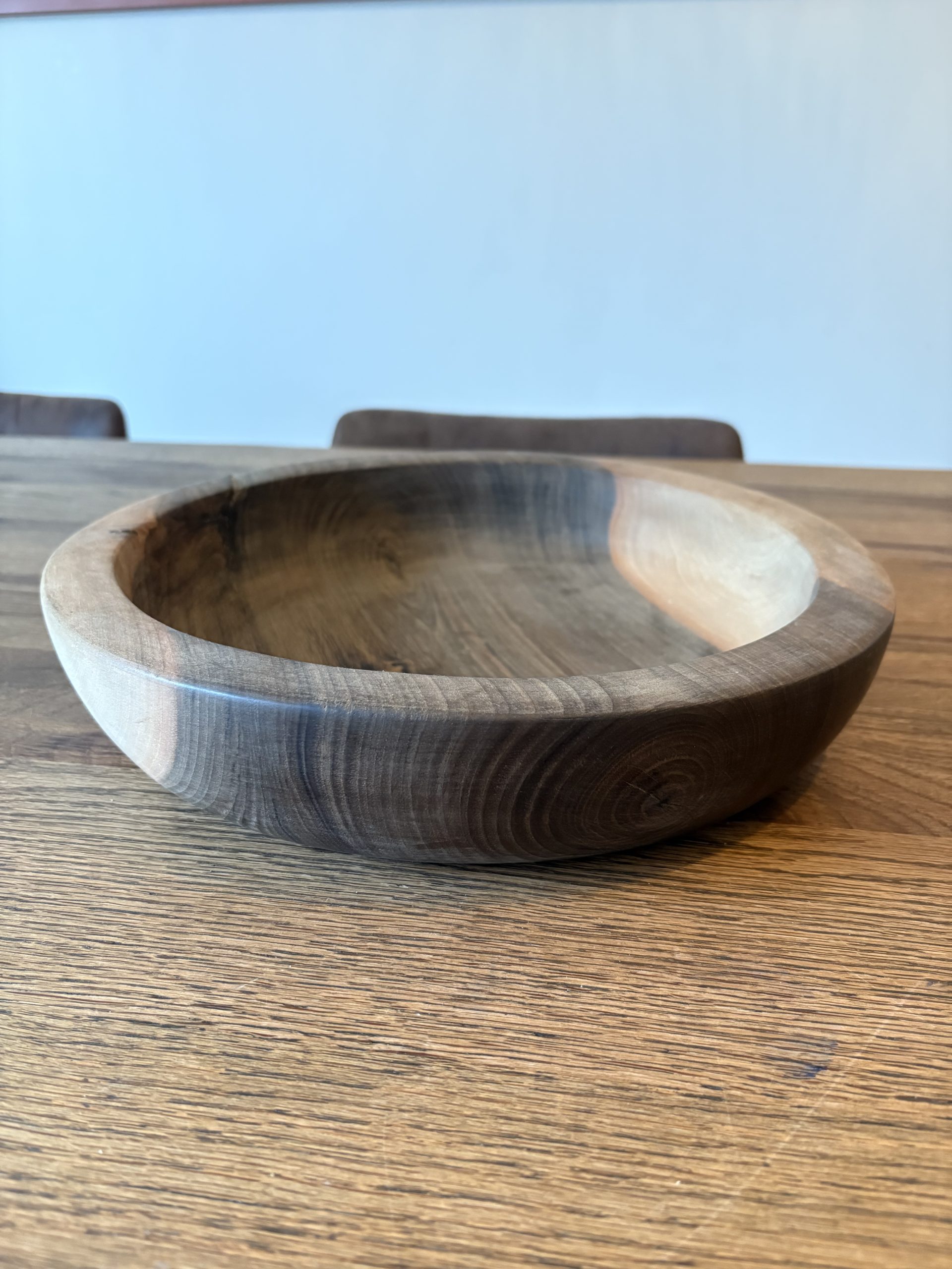 Grand plat en noyer marocain