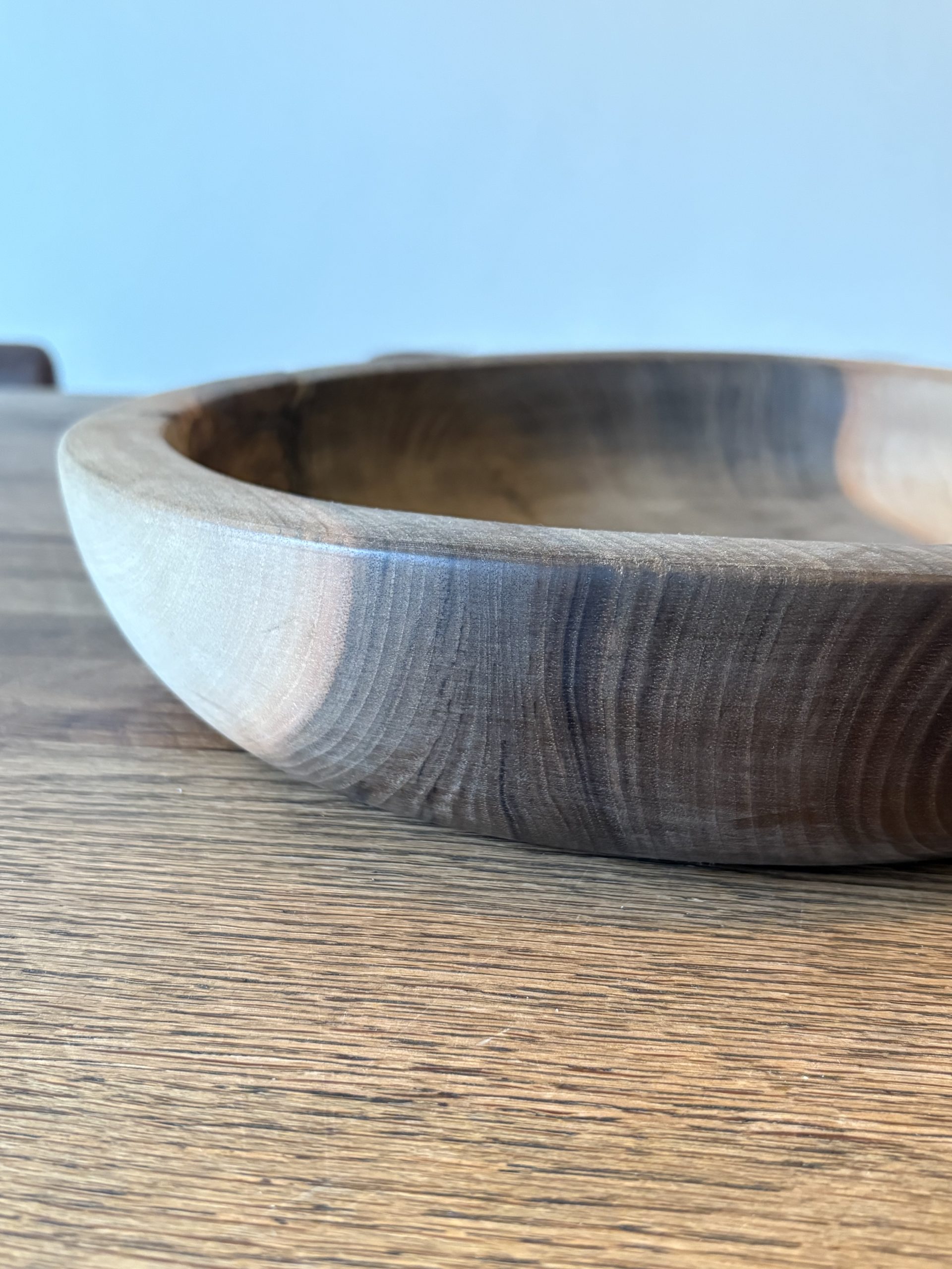 Grand plat en noyer marocain