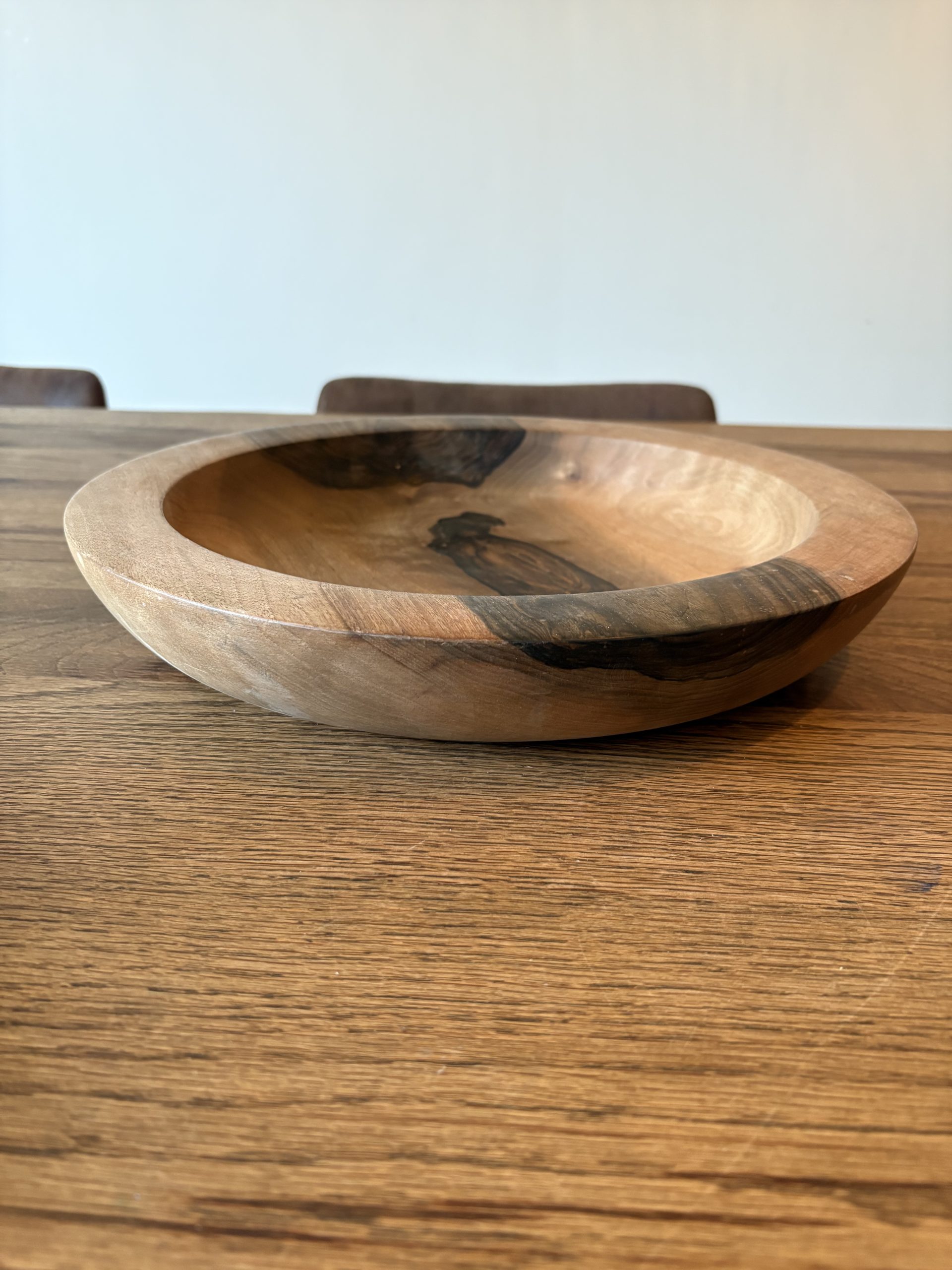 Grand plat en noyer marocain