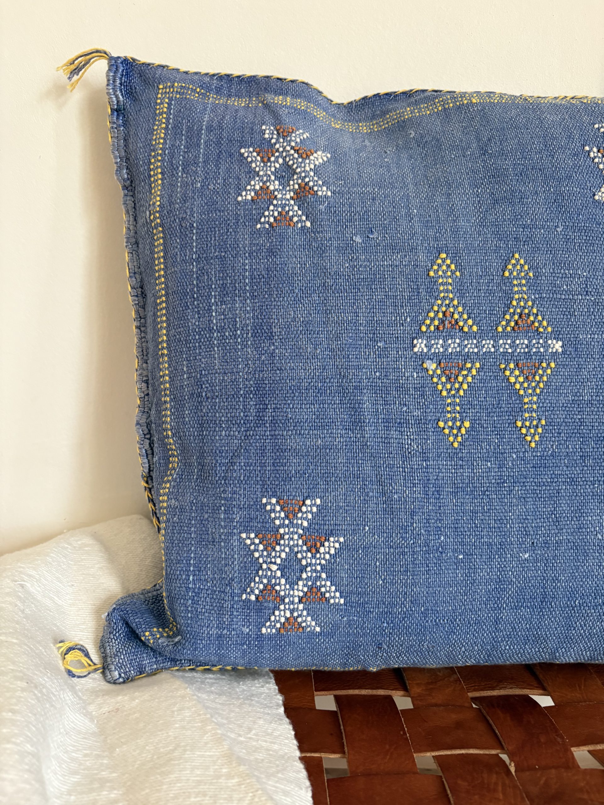 HOUSSE DE COUSSIN MAROCAIN SABRA BLEU 50x50