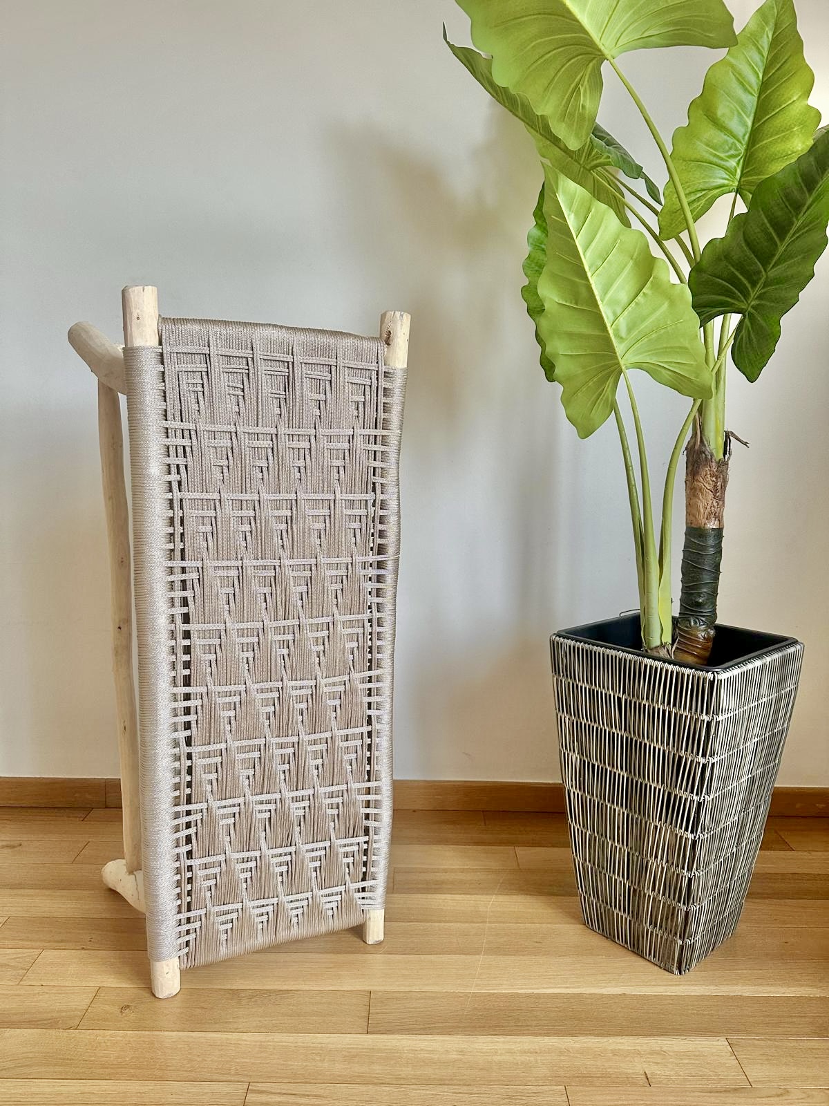 Banc marocain en bois et tressage en fil coloré beige 100cm