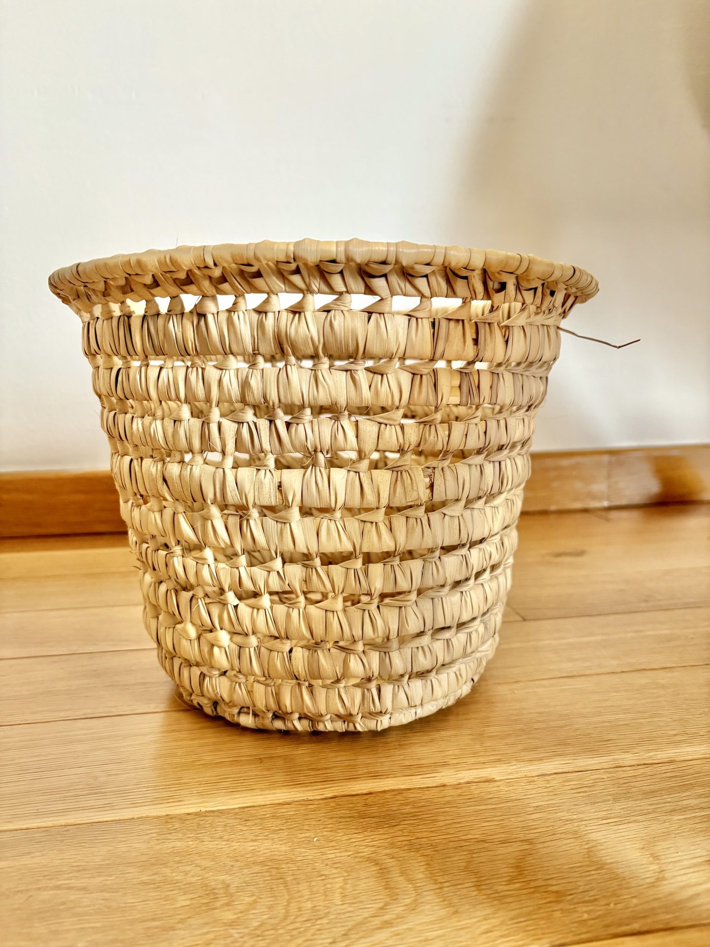 Photo CORBEILLE MAROCAINE EN PAILLE RONDE