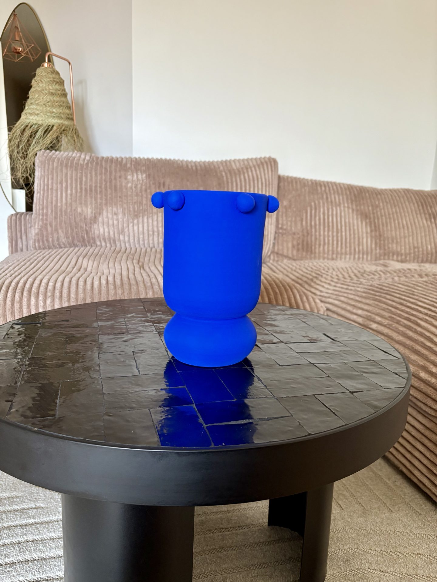 Photo VASE MAROCAIN À BOUTONS BLEU MAJORELLE H24,5